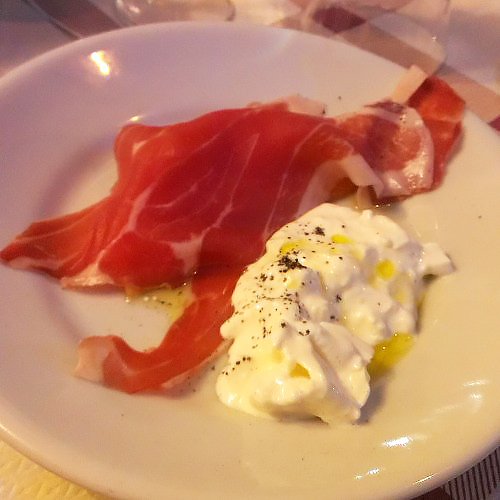 burrata-500x500 jpeg