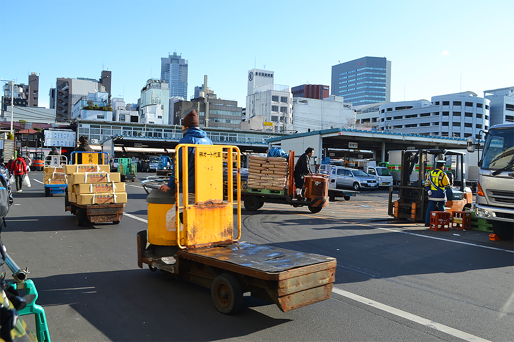 tsukiji fish market chuka soba inoue tokyo japan 2