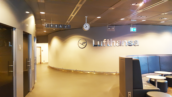 Lufthansa Business Class Lounge Frankfurt Review - Travel With Mia