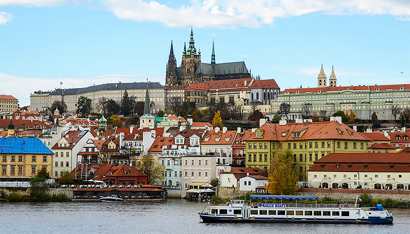 Prague in 2 Days - Travel with Mia - Prague Castle