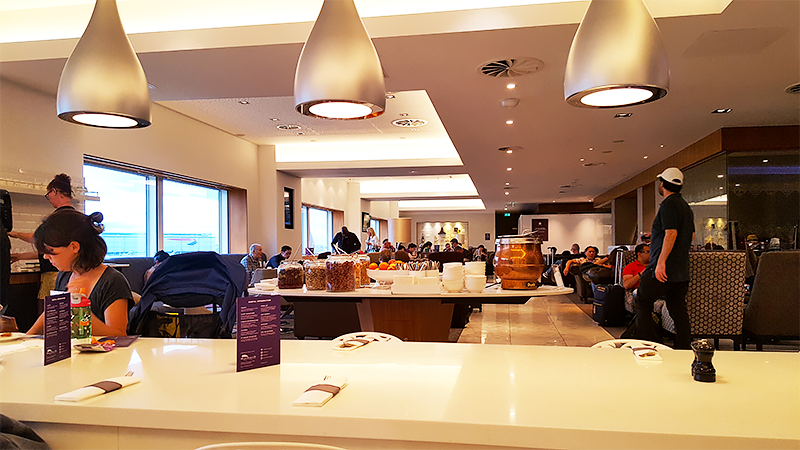 Travel wtih Mia - No1 Lounge London Heathrow Review - bistro